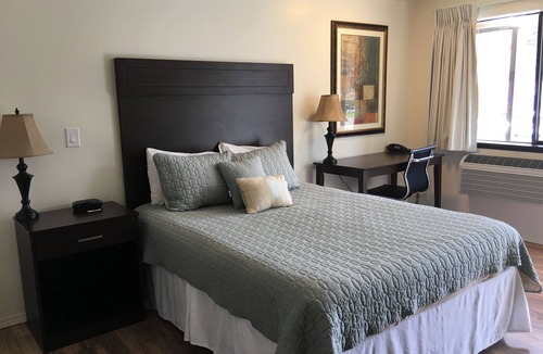 Ahsahka Hotel | White Pine Motel
