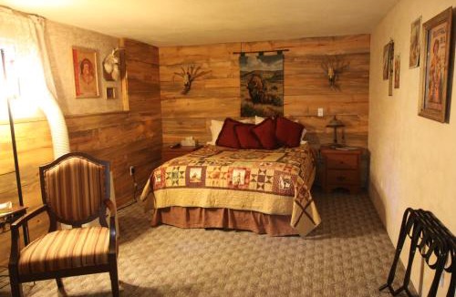 Fenn Bed & Breakfast | Whitebird Summit BNB
