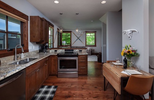 Whitefish House | Whitefish Wanderlust! Pristine 3 bed downtown!
