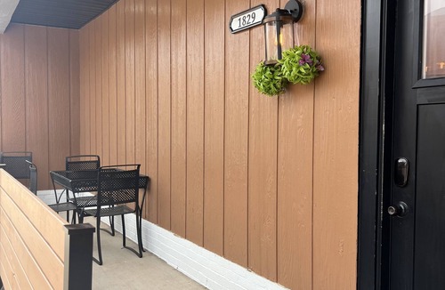 Vernon Apartment | Wilbarger Downtown Downstairs Apartment 2 bedroom/1 bath