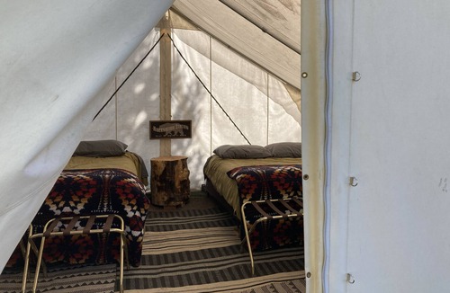 Flagg Ranch Bed & Breakfast | Wilderness Trails Outfitters - Bedroll and Breakfast ™