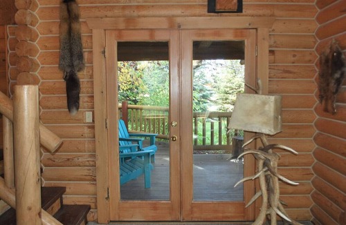 Driggs Apartment | Willow Tree Cabin in Teton Valley