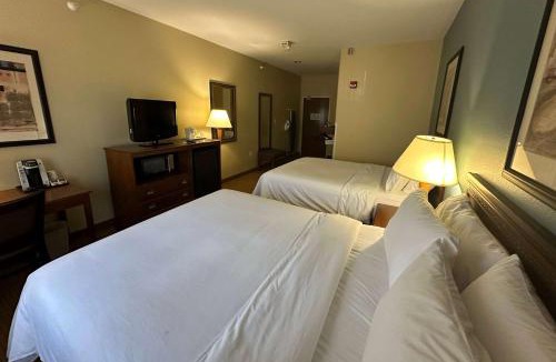 Newell Hotel | Wingate by Wyndham Newell