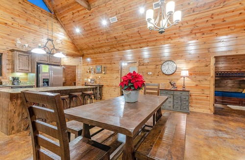 Hochatown House | "Wish You Were Here", Where Luxury & Location Meet - 5bd, 3ba
