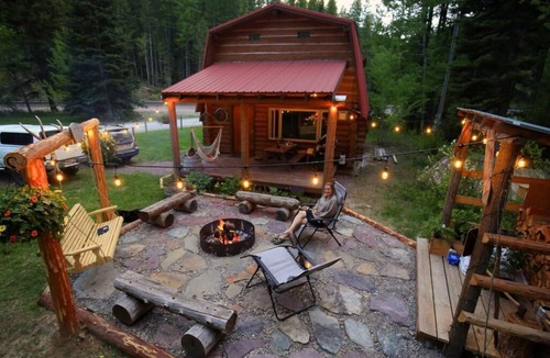 Essex House | Wonderful cabin bordering Glacier National Park and Great Bear Wilderness