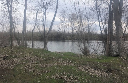 Caldwell RV Rental | Wonderful campground in Caldwell with stunning views. Only 3 sites.