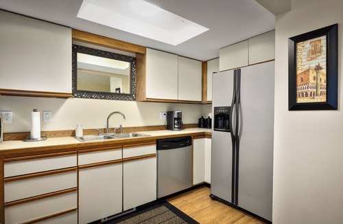 Whitefish Condo | Wonderful downtown condo! 2 blocks to all shops and restaurants