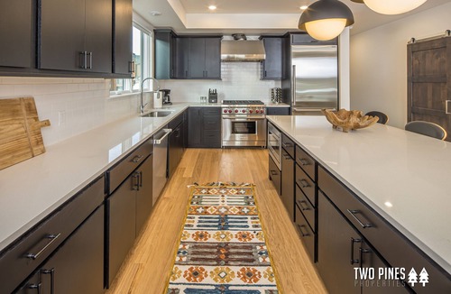 Big Sky House | Wonderful Home with Private Patio with Hot Tub! 15 Min Drive to Resort, 5 Min Wa