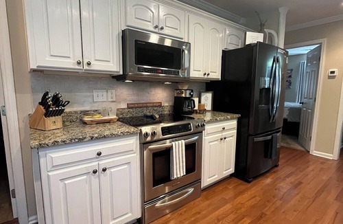 Evans House | Wonderful, Private Masters Rental!