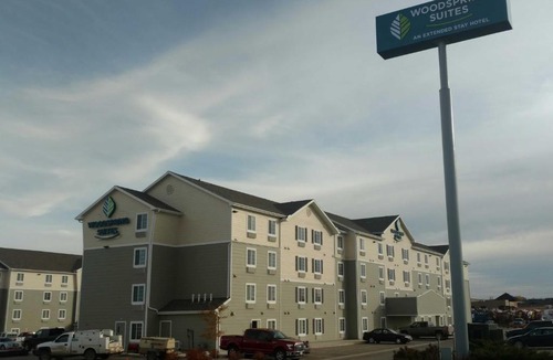 Williston Hotel | WoodSpring Suites Williston