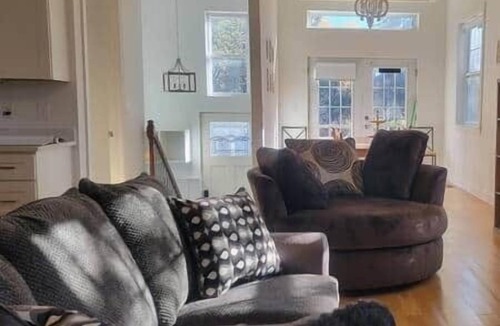 Royal Oak House | Woodward Grand - Bright New Construction