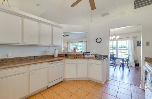 Apopka House | Work & Play in Apopka! Cozy Extended-Stay Home