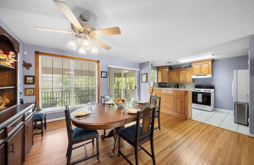 Memorial Apartment | World Cup Ready 3BR Home Sleeps Groups Energy Corridor