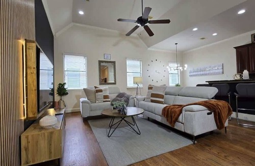 Woodlake - Briar Meadow House | World Cup Special | Private Jacuzzi | 2 Homes