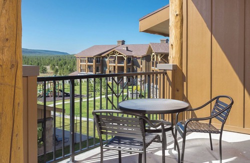 West Yellowstone Condo | Worldmark Wyndham Yellowstone Resort Condo at West gate, Pay 3nights get 4 FREE!