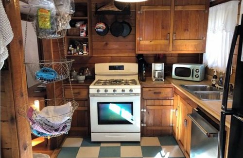 Wrightwood Ski Chalet | Wrightwood Ski Chalet Writers Retreat