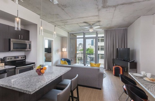 West End Condo | Wyndham Austin - 1 Bedroom Condo for Grand Prix!