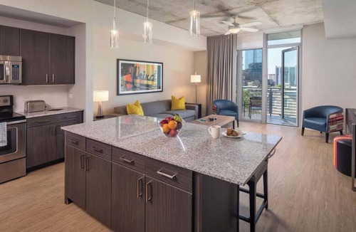 Civic District Condo | Wyndham Austin Resort|1BR/1BA King Bed w/Gym&Pool