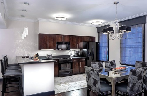 Lower Nob Hill Condo | Wyndham Canterbury | Three 3BR/2BA Presidential Suites