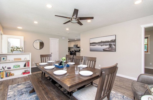 Moorhead House | XL Fenced Yard I 4 min to MSUM I Grill I Games