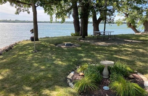 Ortonville Cabin | Year round cabin on level lot with dock
