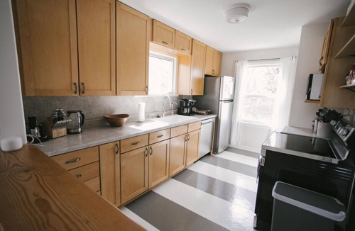 College Place House | Yellowbird Retreat of Walla Walla Valley