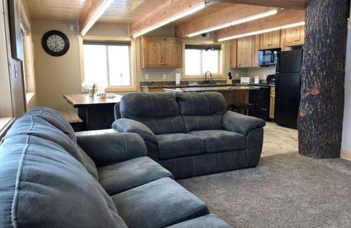 Island Park Cabin | Yellowstone Park Heated Floors Hot Tub New, Grill