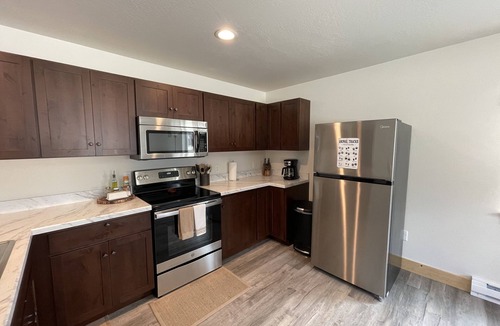 Gardiner Apartment | Yellowstone Retreat Rentals UB: two blocks from Yellowstone!