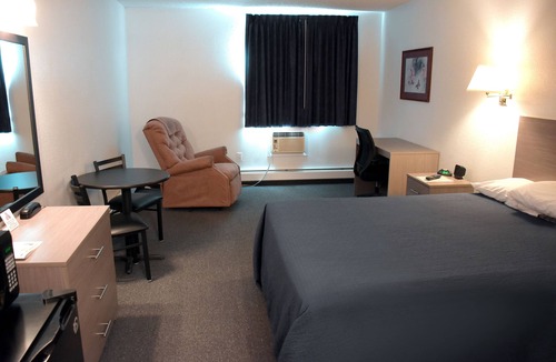 Glendive Hotel | Yellowstone River Inn