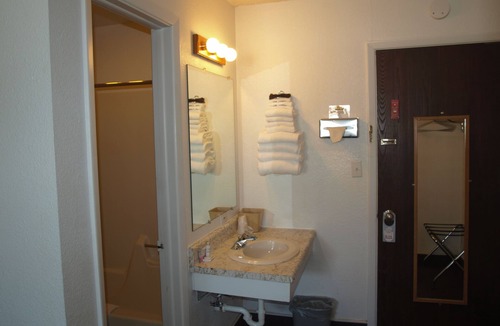 Glendive Hotel | Yellowstone River Inn
