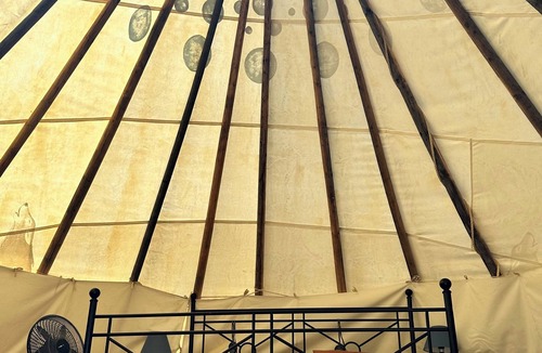 Gardiner Resort | Yellowstone Tipis