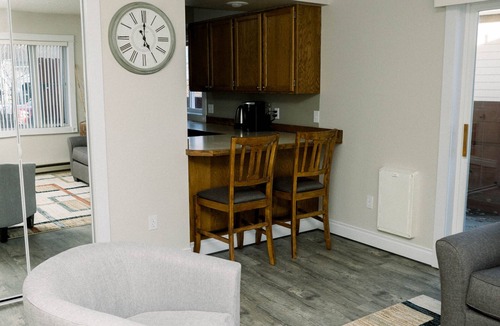Helena House | You and Fido welcome here!