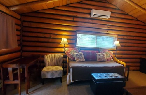 Gardiner House | You Found it! Heated Pool, Near Near North Entrance of Yellowstone Park