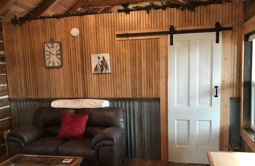 Philipsburg Cabin | You Will Love This Beautiful Cabin That Is Walking Distance To Downtown Pburg