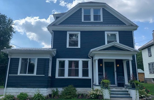 Wooster Apartment | Your 2nd Home Away From Home l Prime location