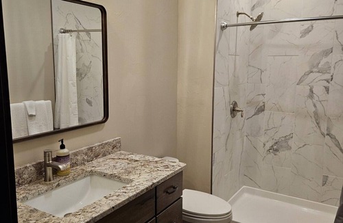 Gardiner Cabin | Your Ideal Retreat! Complimentary Parking!