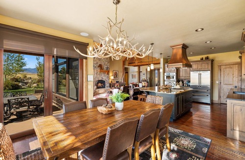 Pray House | Your own private Mountain Lodge - Rugged Montana Views With Year Round Access