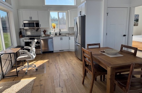 Evergreen House | Your Peaceful Glacier Getaway