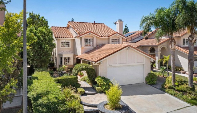 ৎ୭Porter Ranch Retreat with Pool &Tennis courtৎ୭