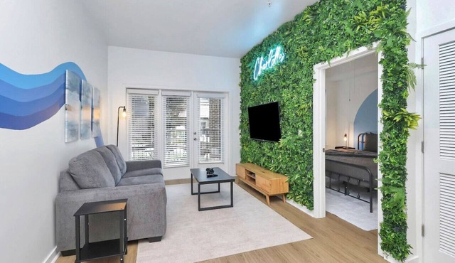 1BR in Charlotte with Pool, Gym
