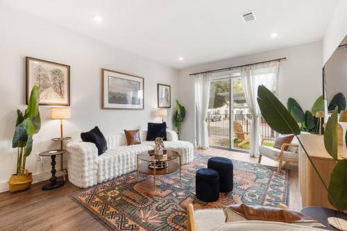 1BR Retreat w Pool and Patio SAI 7105