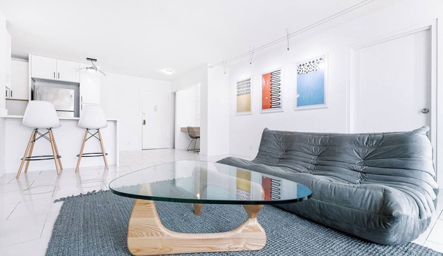 2-Bedroom | FREE Parking | Culver City Condo