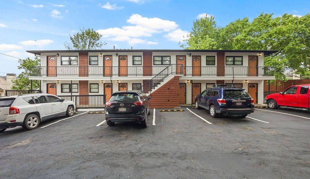 2BR Apt in the Heart of ATL/Free Parking