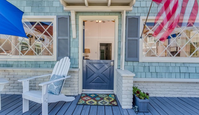 ☀️3 Bedroom Beach cottage on Balboa Island. 1 block to sand ⛱️