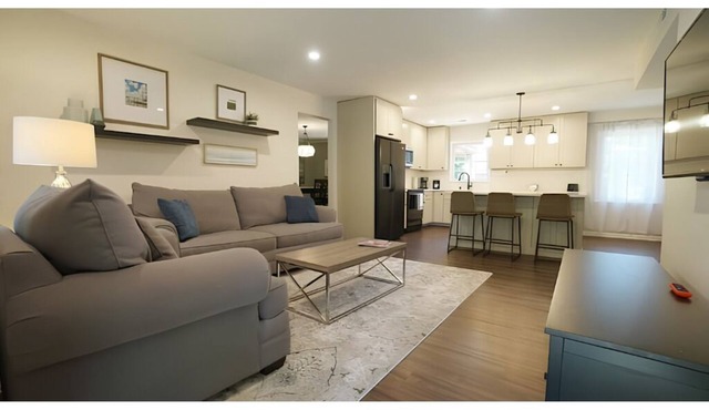 3-bedroom house in Cary, just minutes to downtown! with cool AC and comfort