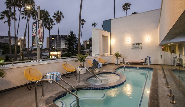 3 Boulevard City View 2 Queens The Kinney Venice Beach, Outdoor Pool!