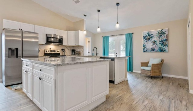 3030 Amelia Rd · Amelia Island Getaway~Close to Beach~Pet Friendly~
