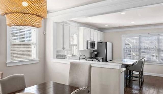 3BR/3.5bath Uptown Aloft house.