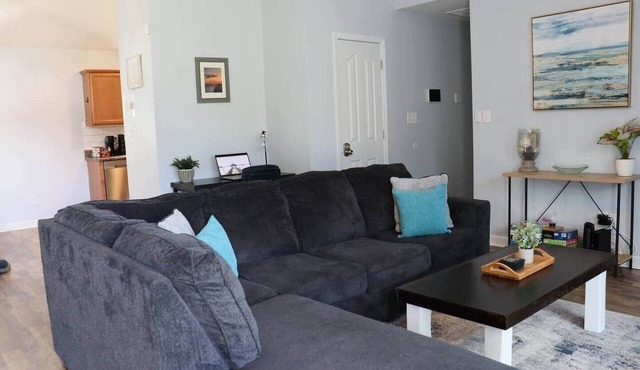 3BR Pet-Friendly Retreat near Camp Lejeune