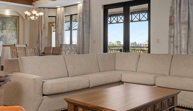 4 Bedroom Presidential, Dual Masters, Inside Disney Gate - 25% off Early Booking